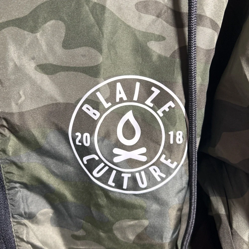 Blaize Culture Mens M Windbreaker Camo Skateboarding Lightweight Full Zip‎